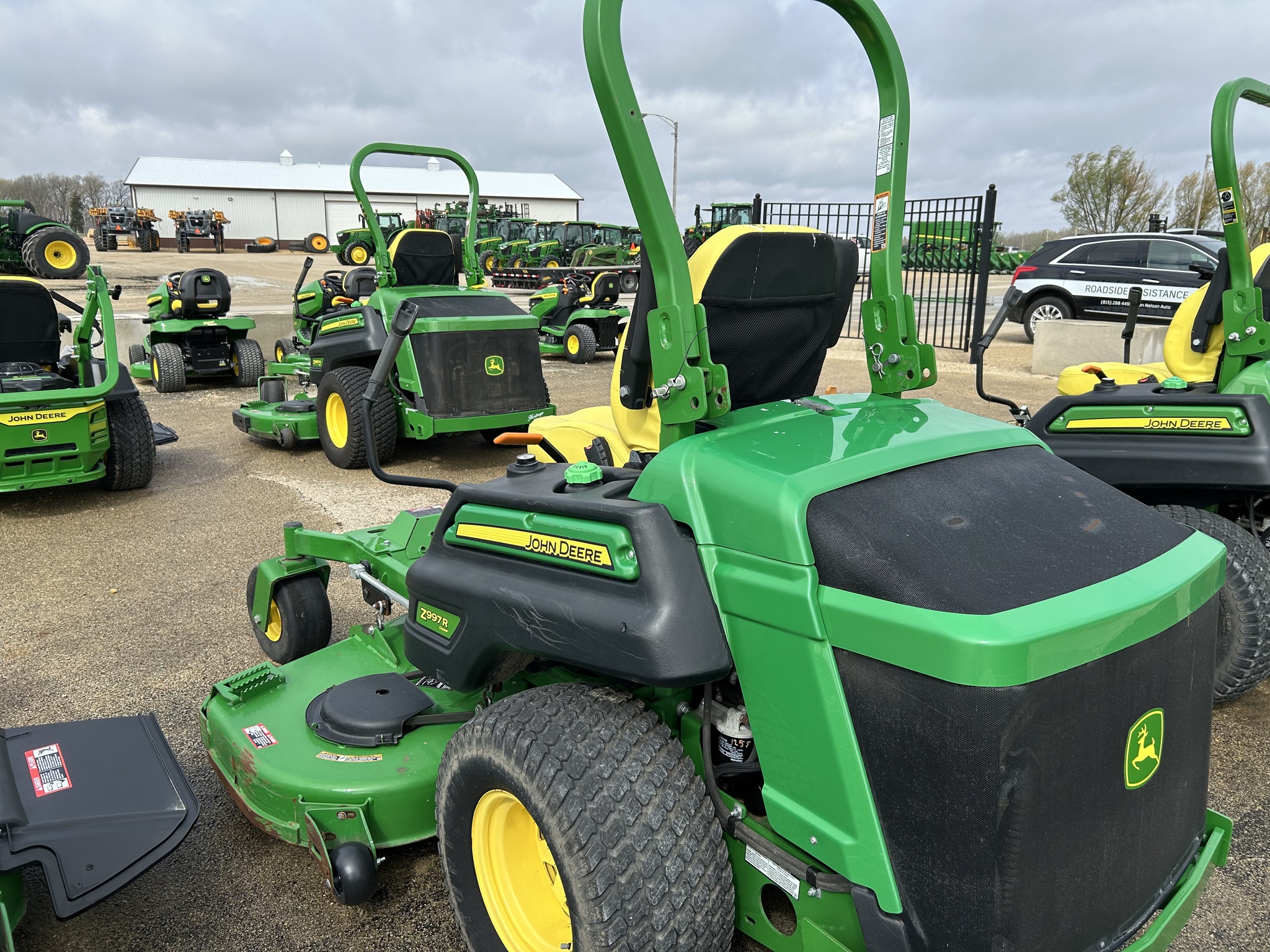  2022 John Deere Z997R at Heritage Tractor in Dixon, IL
