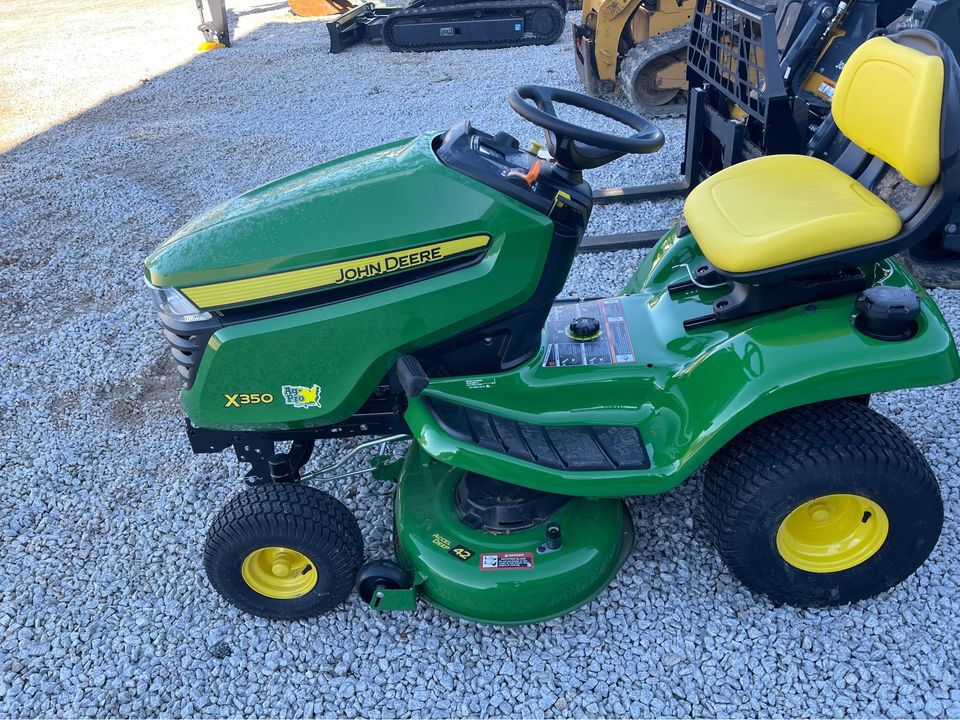 2024 John Deere X350 42A Image 5