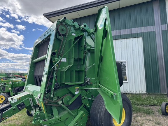 Used 2018 John Deere 560M Round Balers at Horizon Ag & Turf in Warburg, AB - Photo8