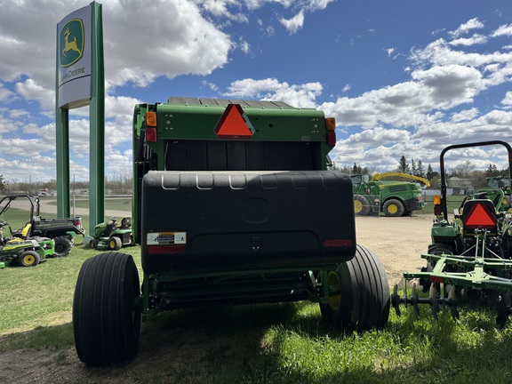 Used 2018 John Deere 560M Round Balers at Horizon Ag & Turf in Warburg, AB - Photo3