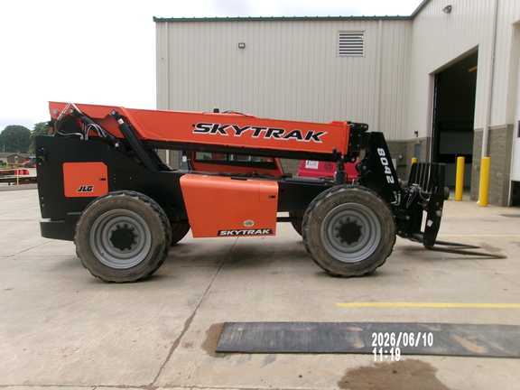 Photo of a 2024 Skytrak 8042
