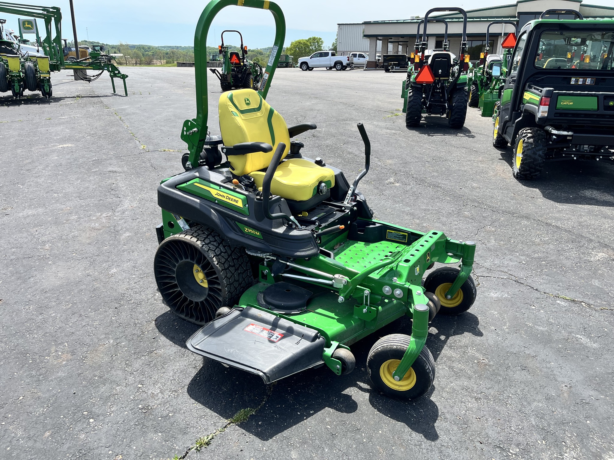 2022 John Deere Z950M Image 2