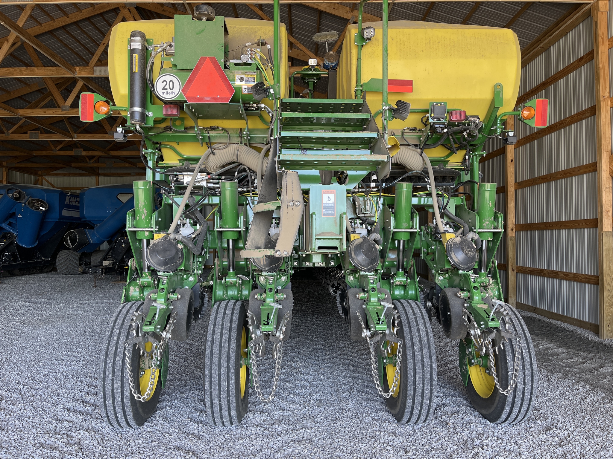 Used 2024 John Deere 1775NT Planters: Drawn at Koenig Equipment in Urbana, OH - PhotoXL20