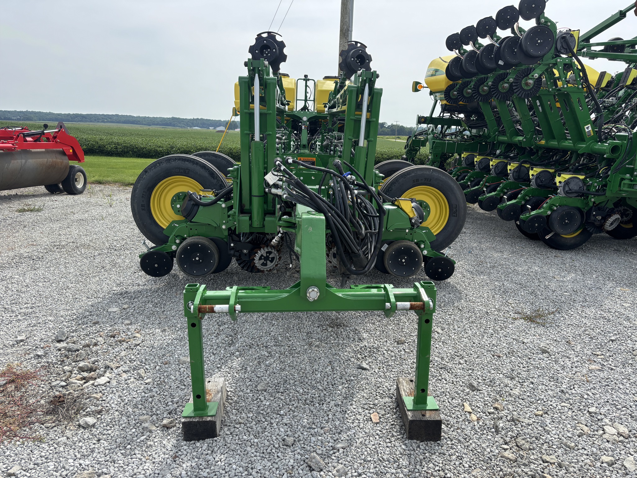 Used 2024 John Deere 1775NT Planters: Drawn at Koenig Equipment in Urbana, OH - PhotoXL18