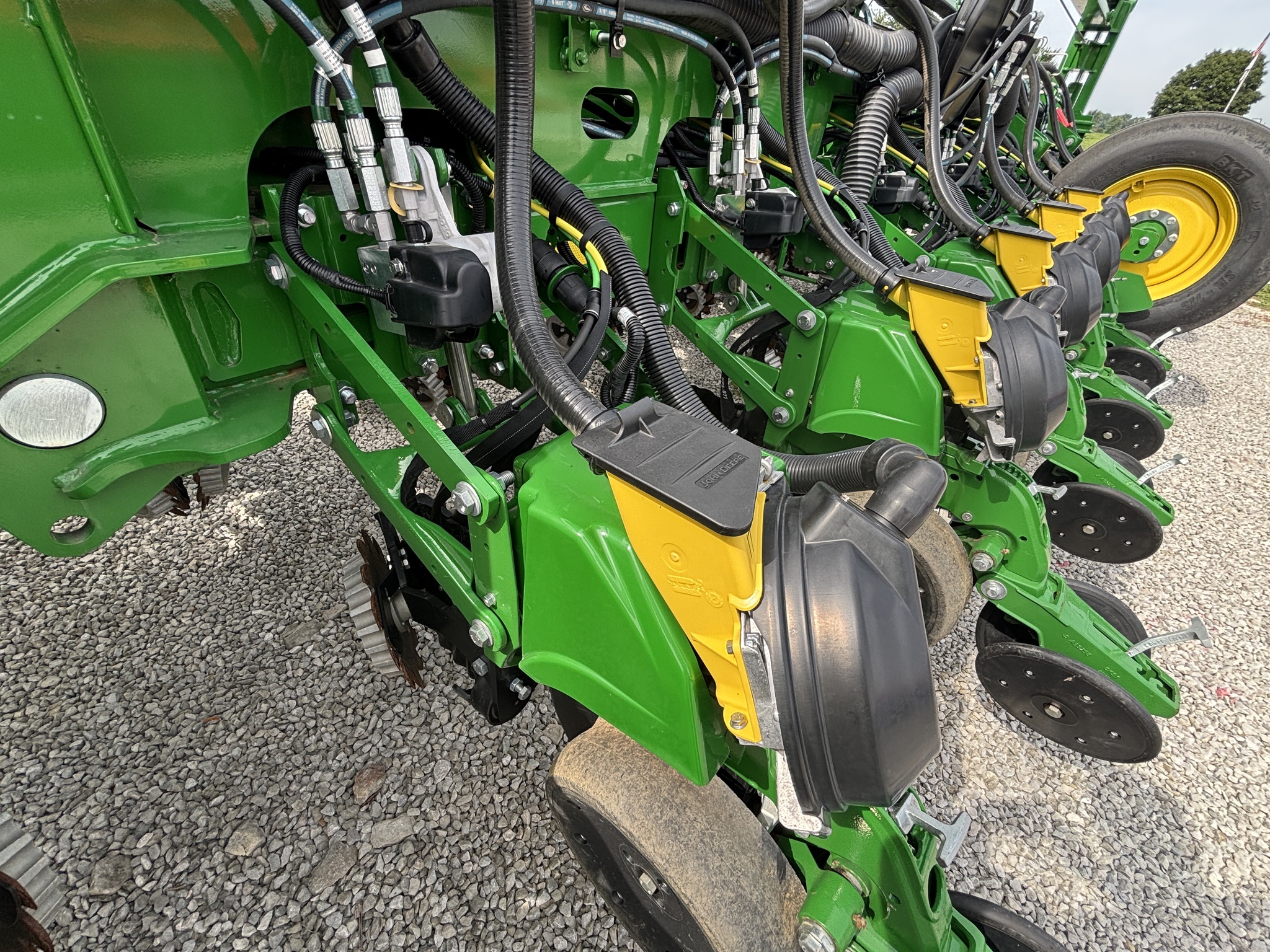 Used 2024 John Deere 1775NT Planters: Drawn at Koenig Equipment in Urbana, OH - PhotoXL14
