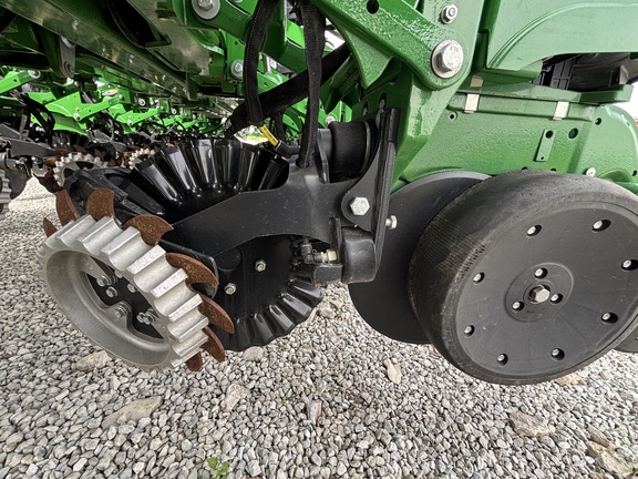 Used 2024 John Deere 1775NT Planters: Drawn at Koenig Equipment in Urbana, OH - Photo11