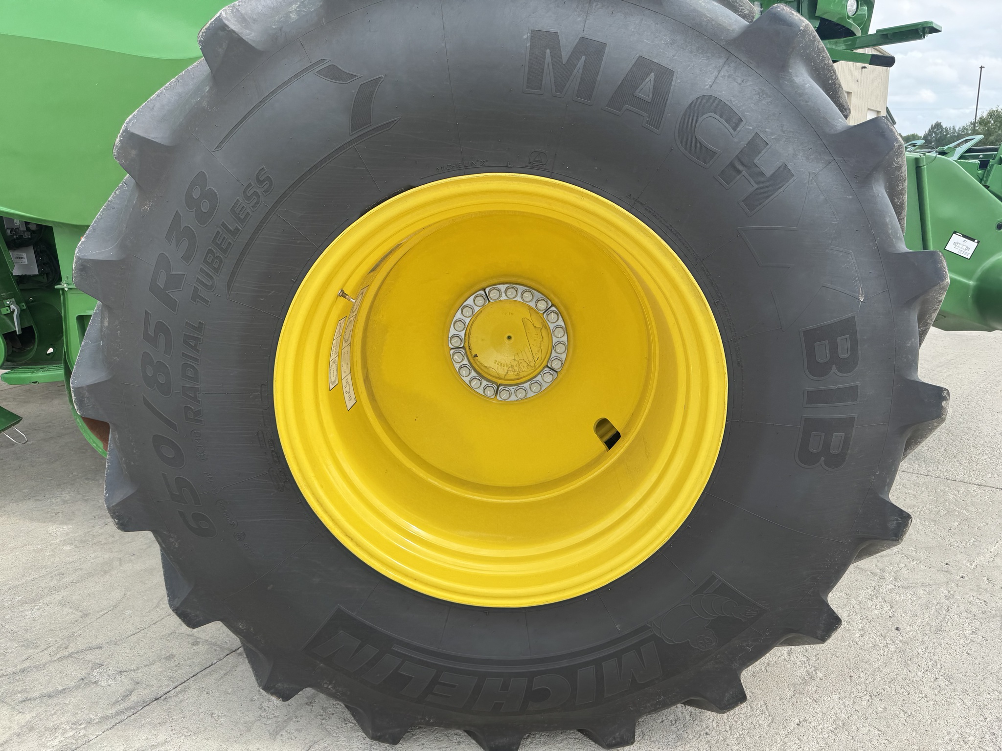 2023 John Deere S780 Image 17