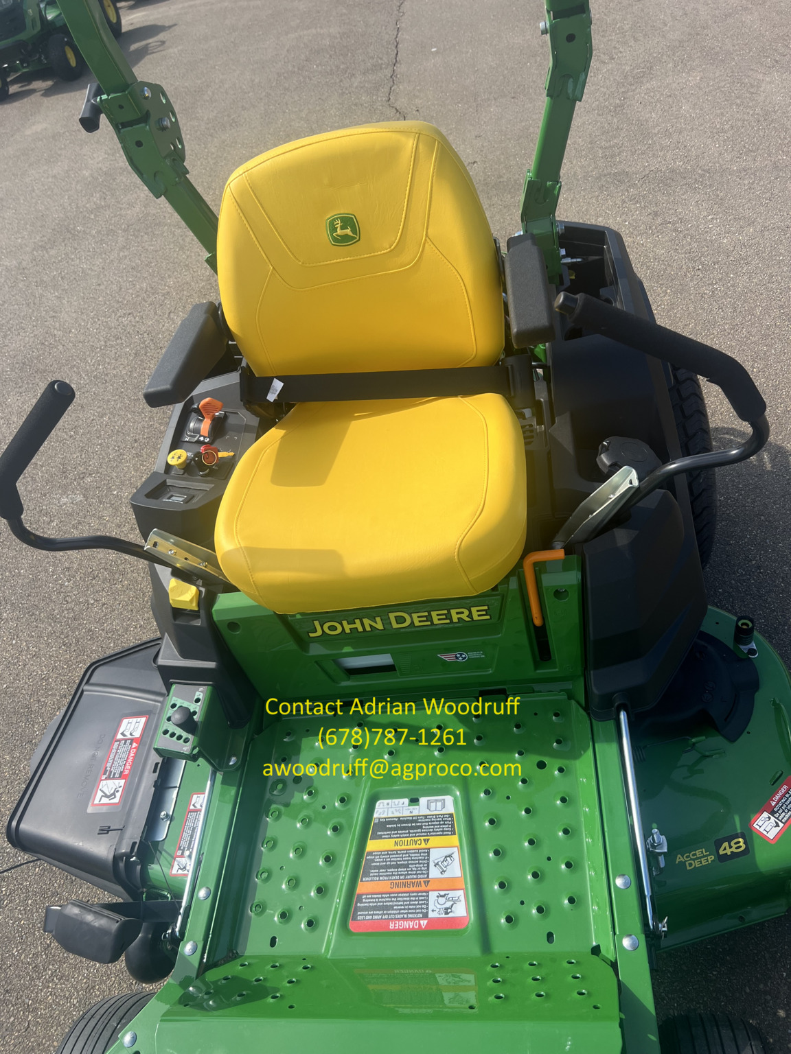 2025 John Deere Z515E Image 5