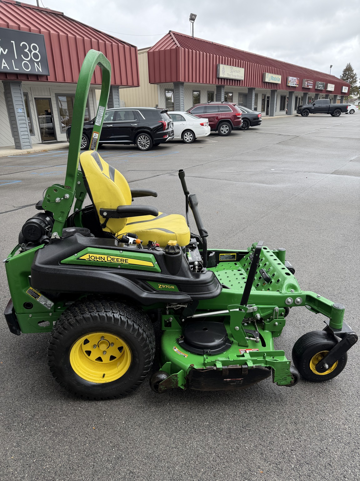 2022 John Deere Z970R Image 4