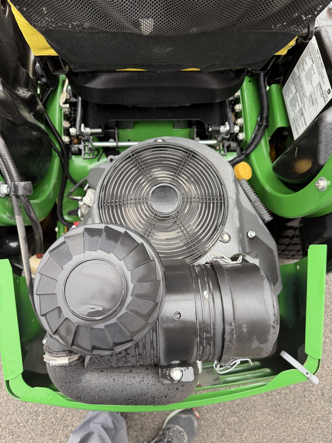2022 John Deere Z970R Image 9