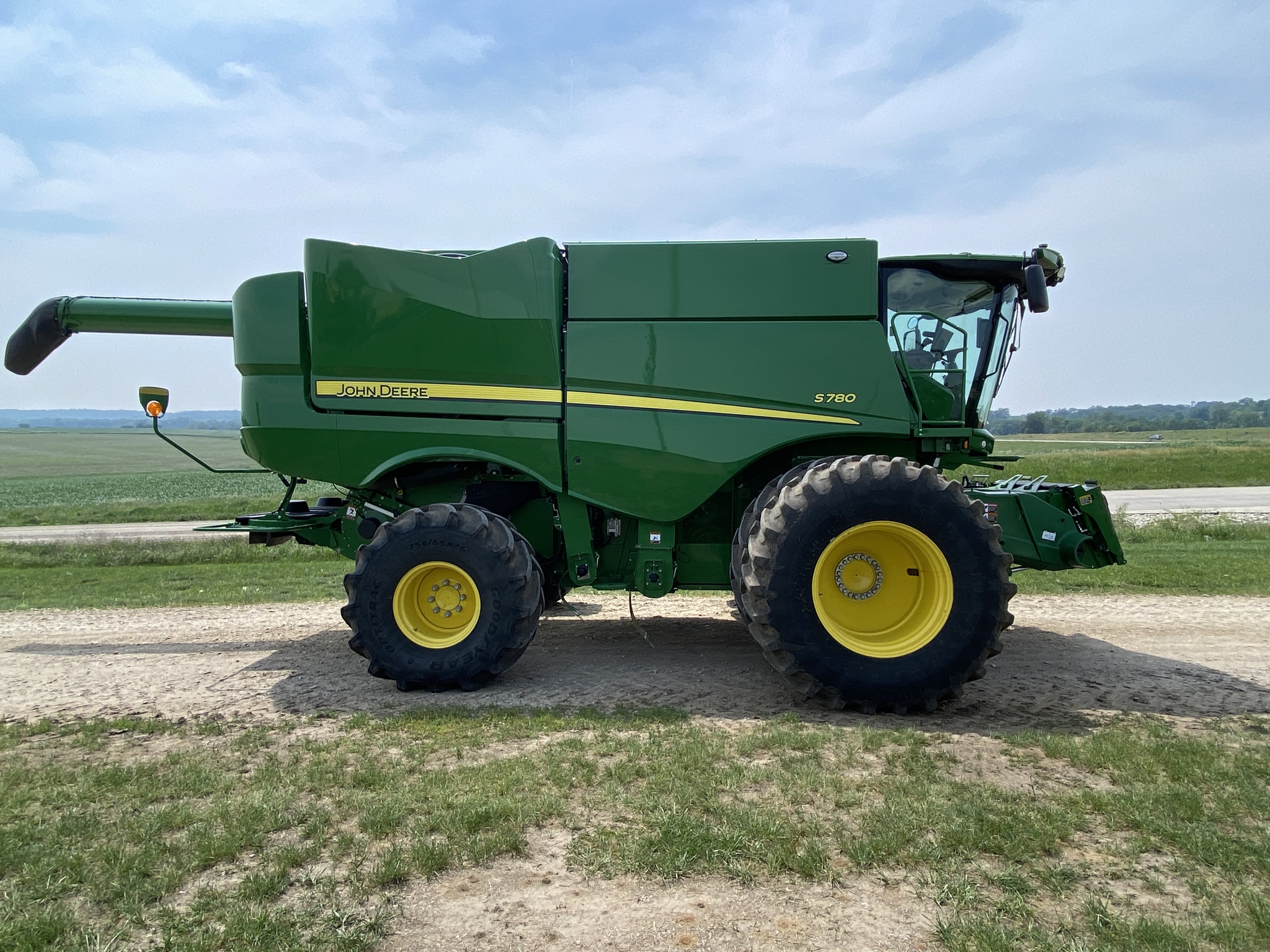 2023 John Deere S780 Image 4