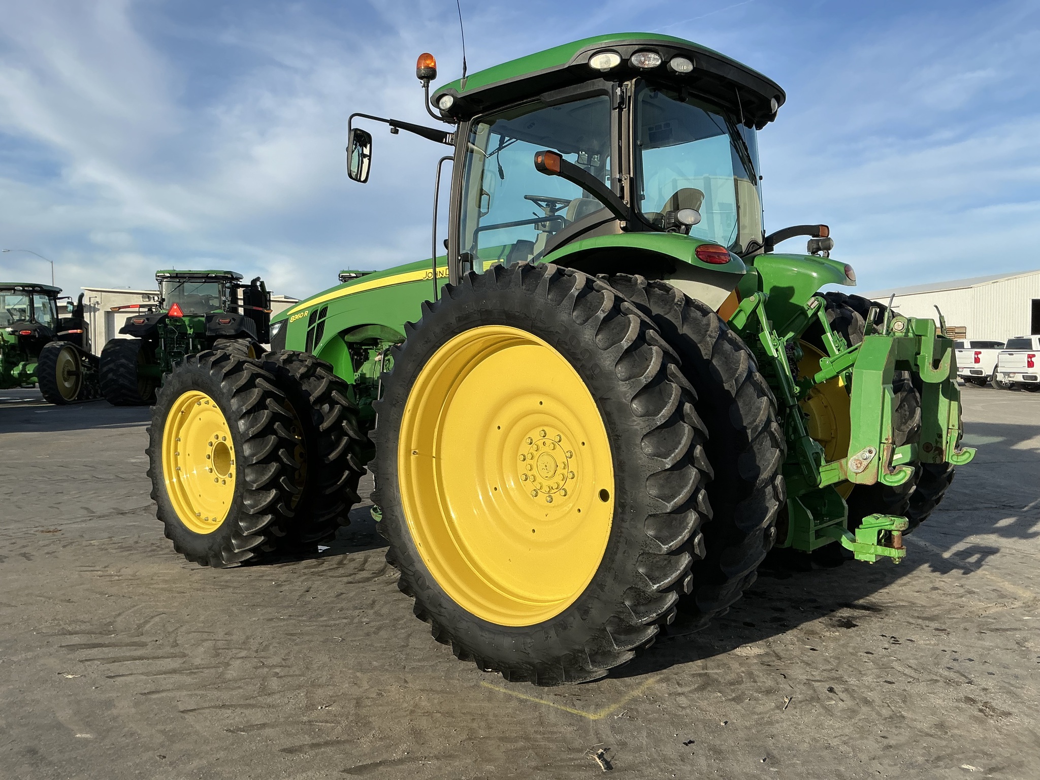 2014 John Deere 8360R Image 3