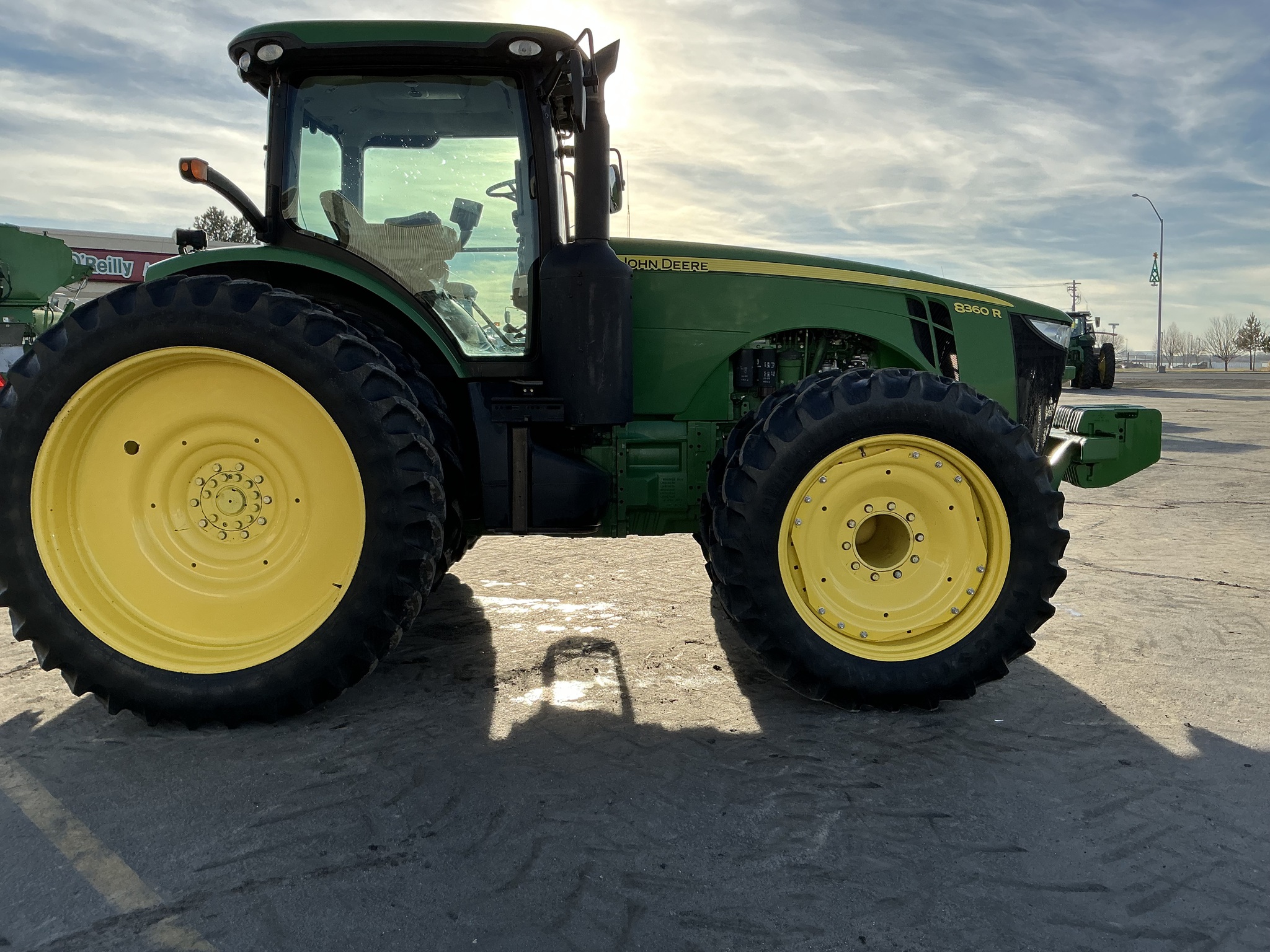 2014 John Deere 8360R Image 6