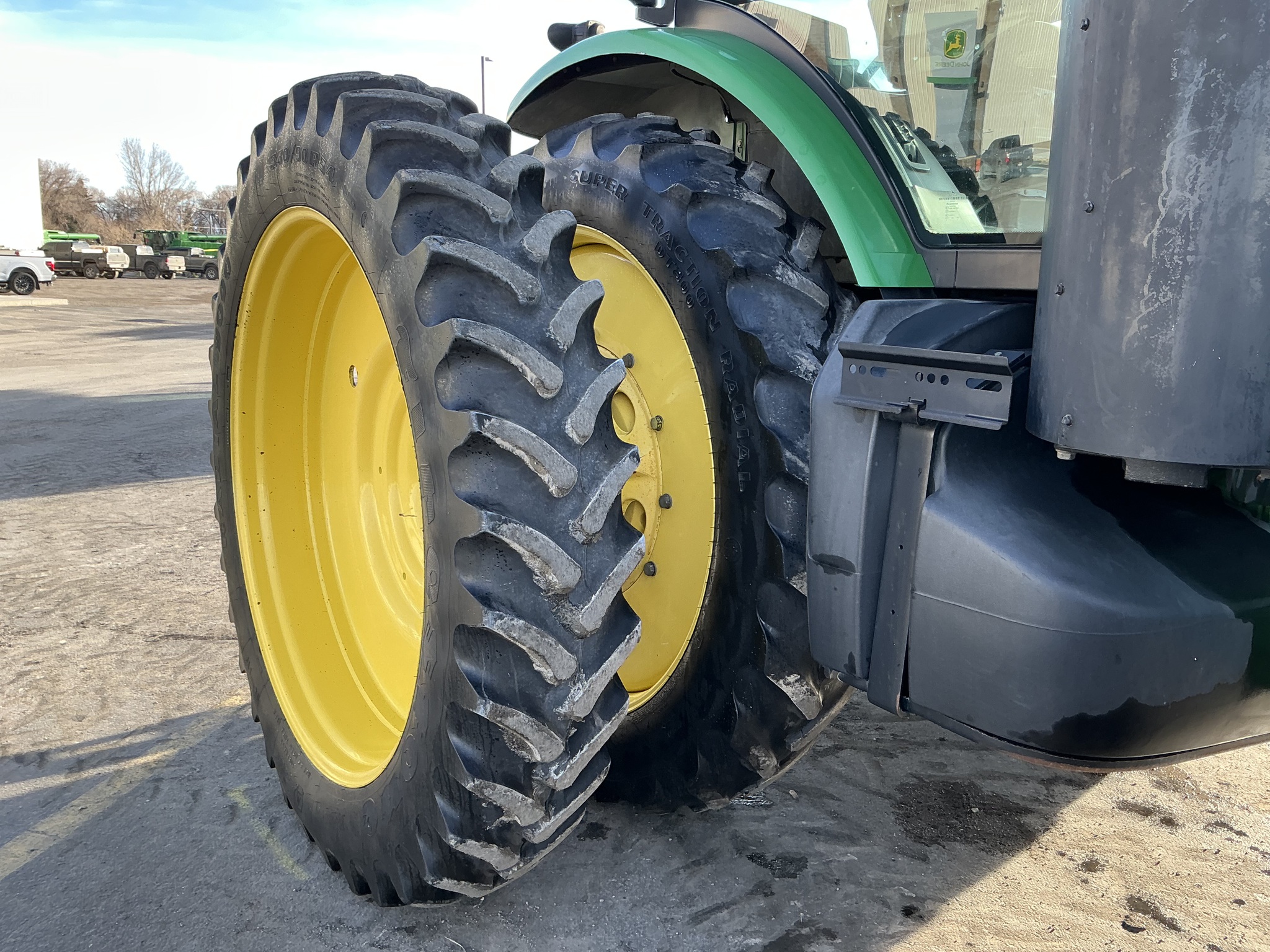 2014 John Deere 8360R Image 13