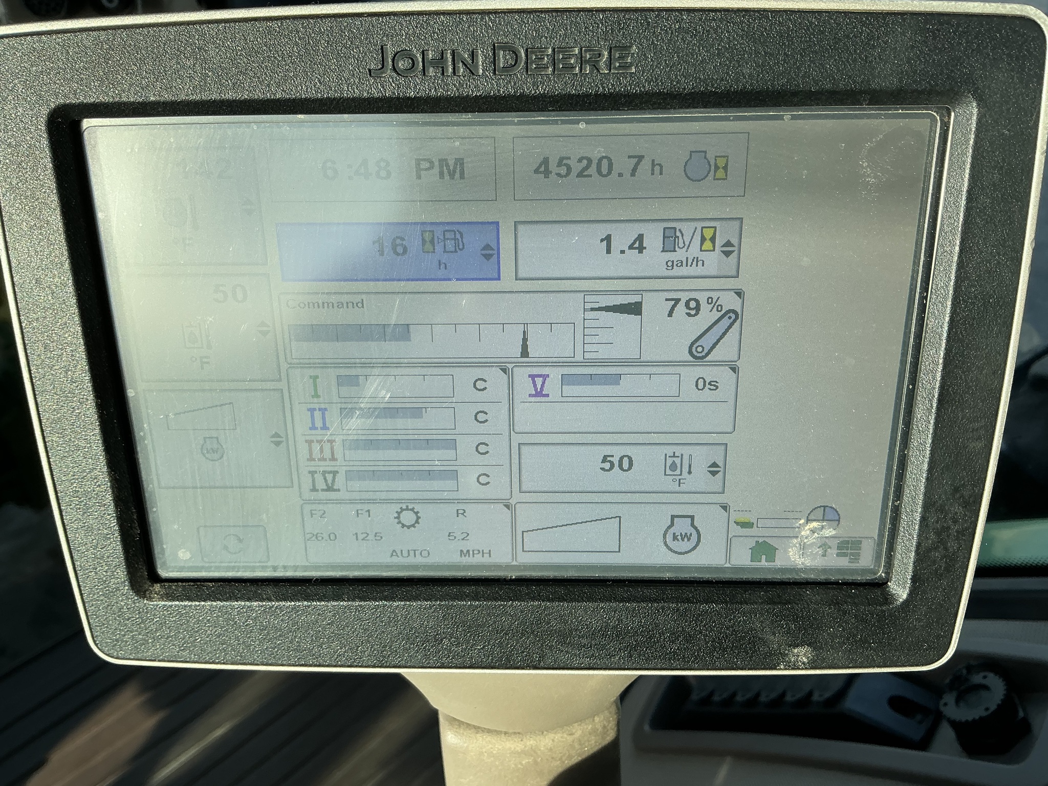 2014 John Deere 8360R Image 26