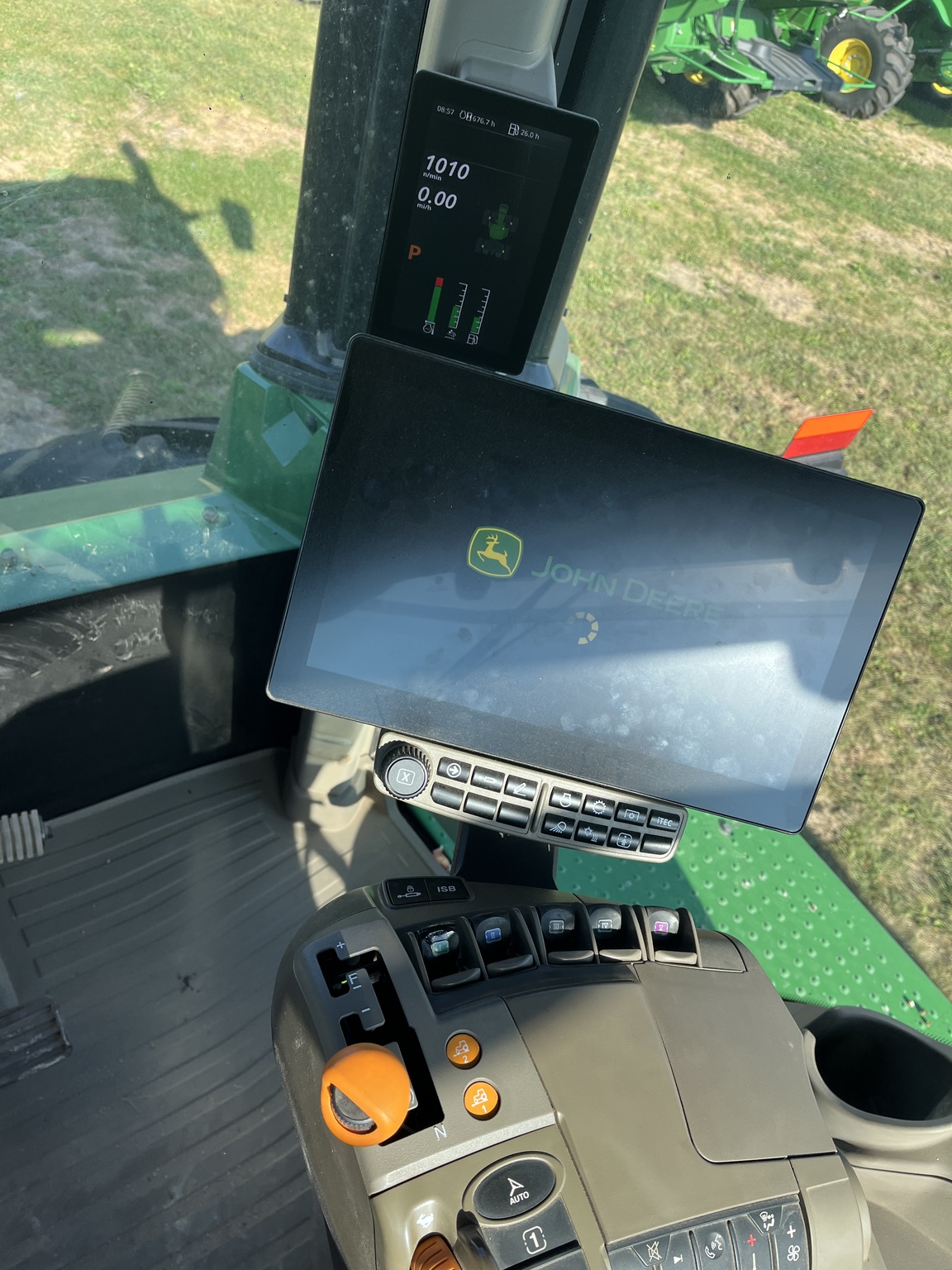  2024 John Deere 9R 540 at Heritage Tractor in Monmouth, IL
