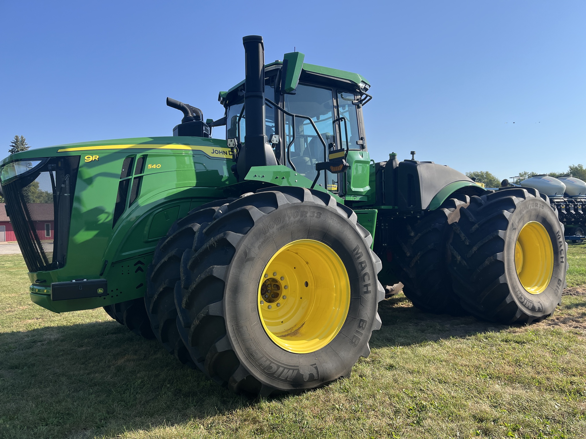  2024 John Deere 9R 540 at Heritage Tractor in Monmouth, IL