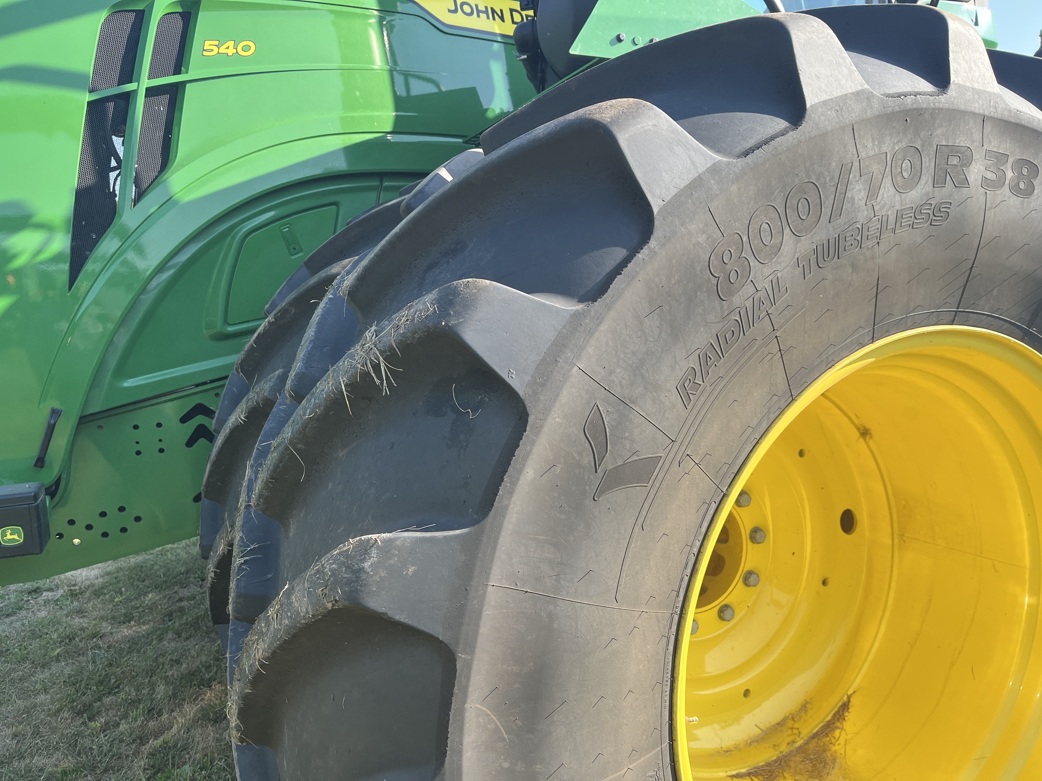 2024 John Deere 9R 540 at Heritage Tractor in Monmouth, IL