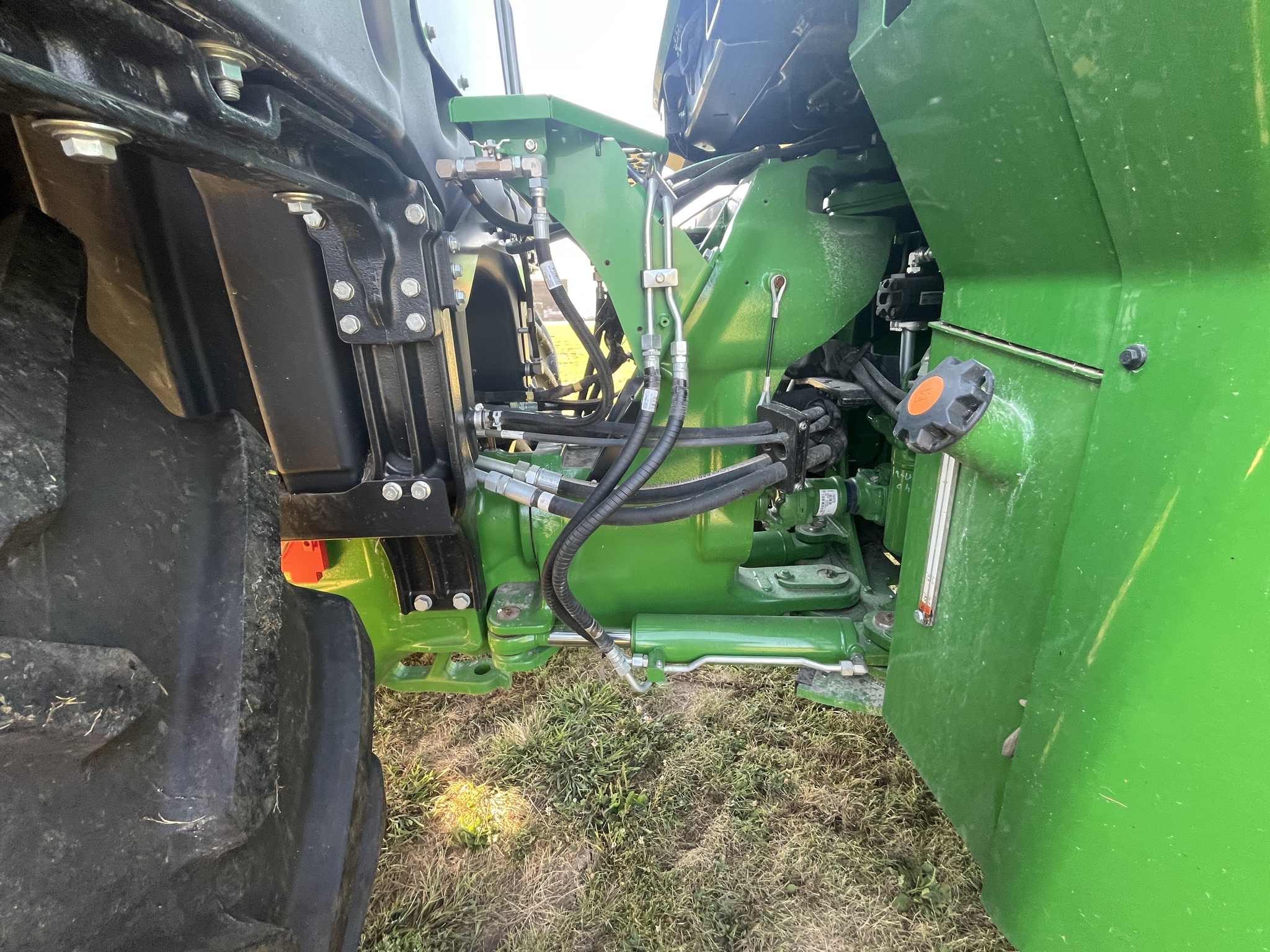  2024 John Deere 9R 540 at Heritage Tractor in Monmouth, IL