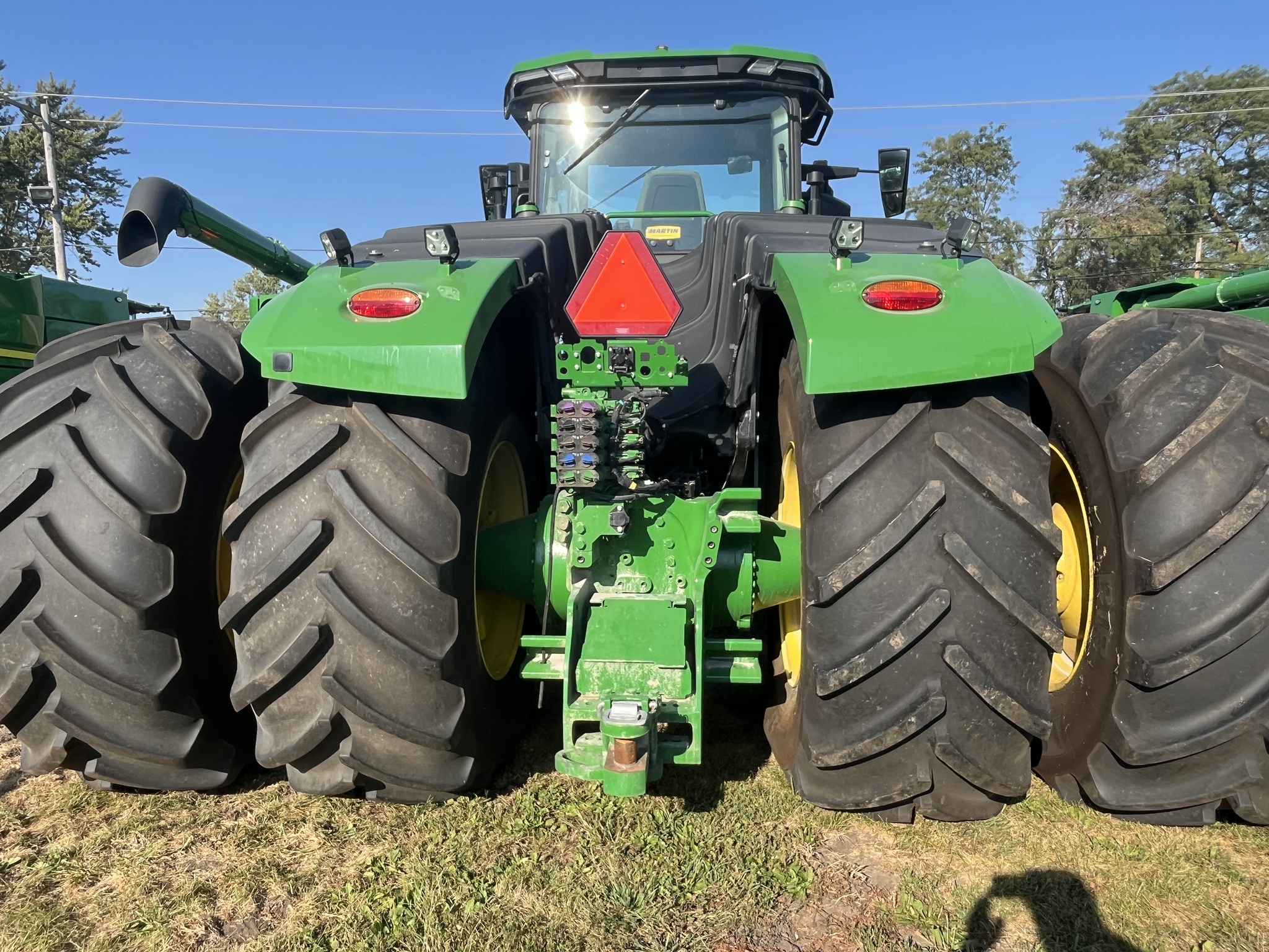  2024 John Deere 9R 540 at Heritage Tractor in Monmouth, IL