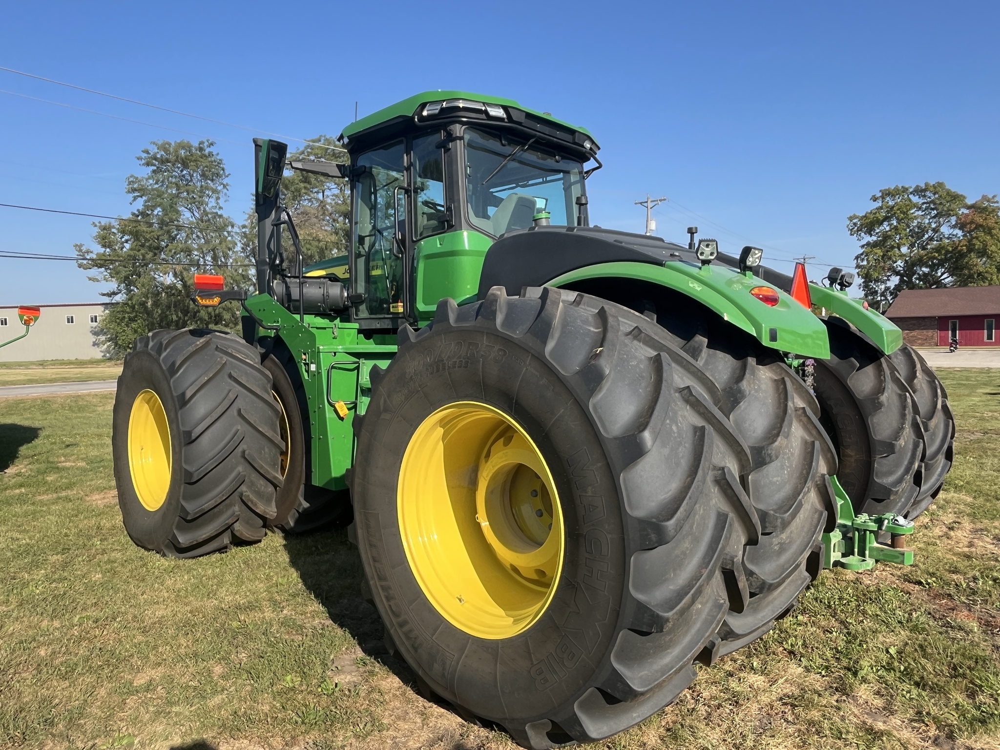  2024 John Deere 9R 540 at Heritage Tractor in Monmouth, IL