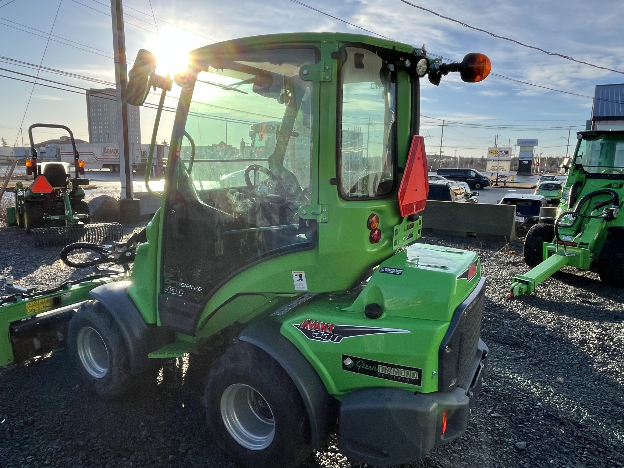 2023 Avant M530 Image 8