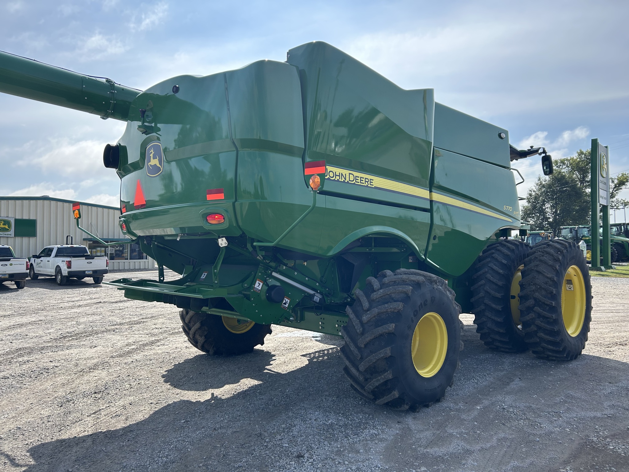  2024 John Deere S770 at Heritage Tractor in Seneca, KS