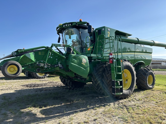  John Deere S790