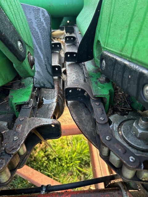 2009 John Deere 608C StalkMaster Corn and Row Crop headers