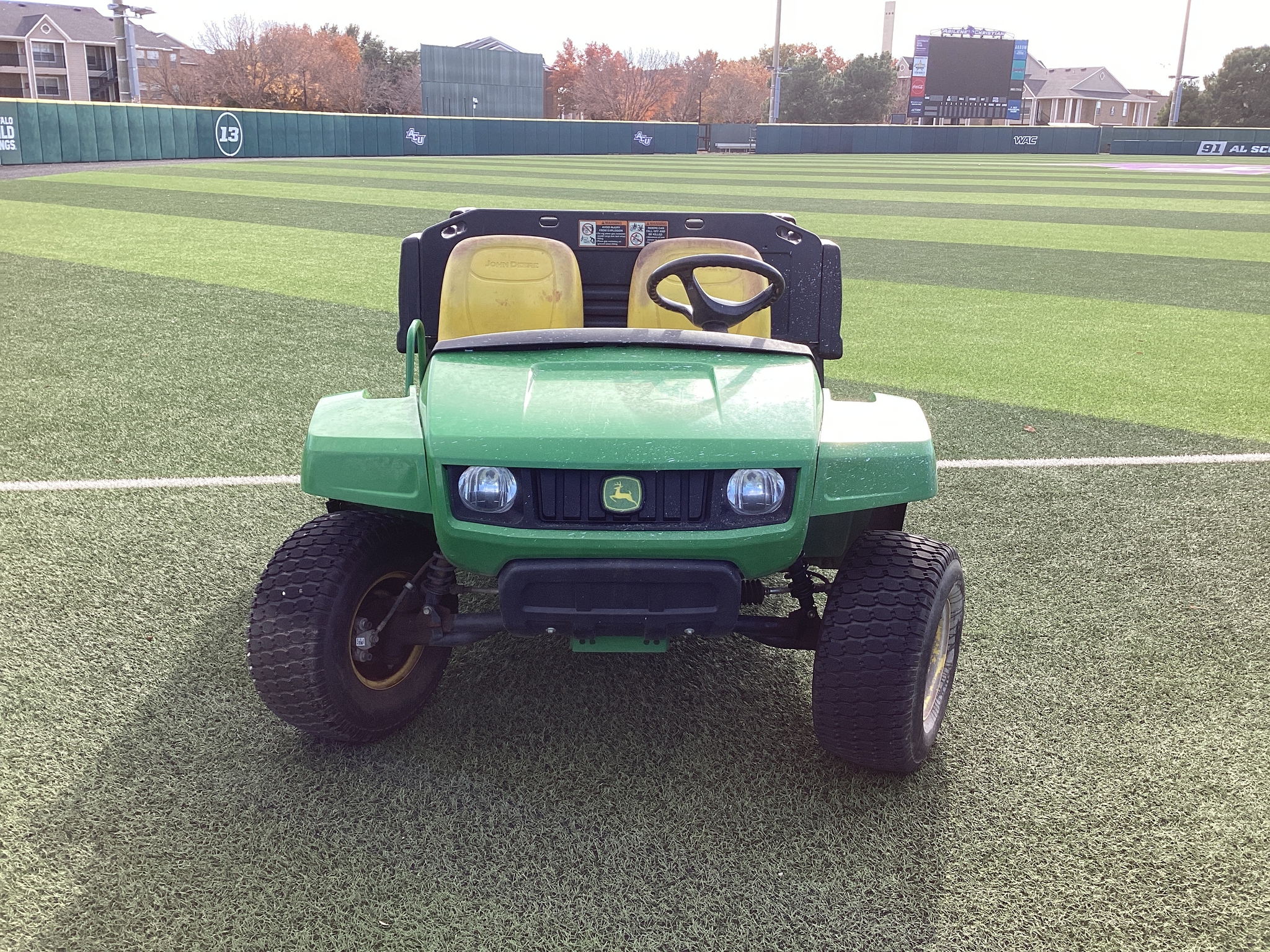2020 John Deere TX 4X2 Image 3