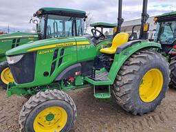 John Deere 4044M