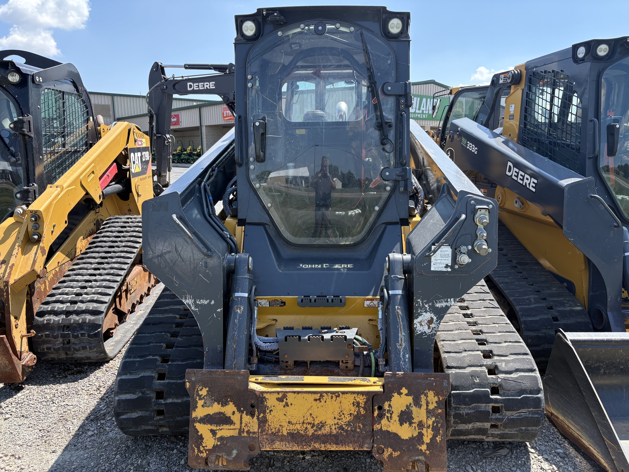 2021 John Deere 333G Image 1