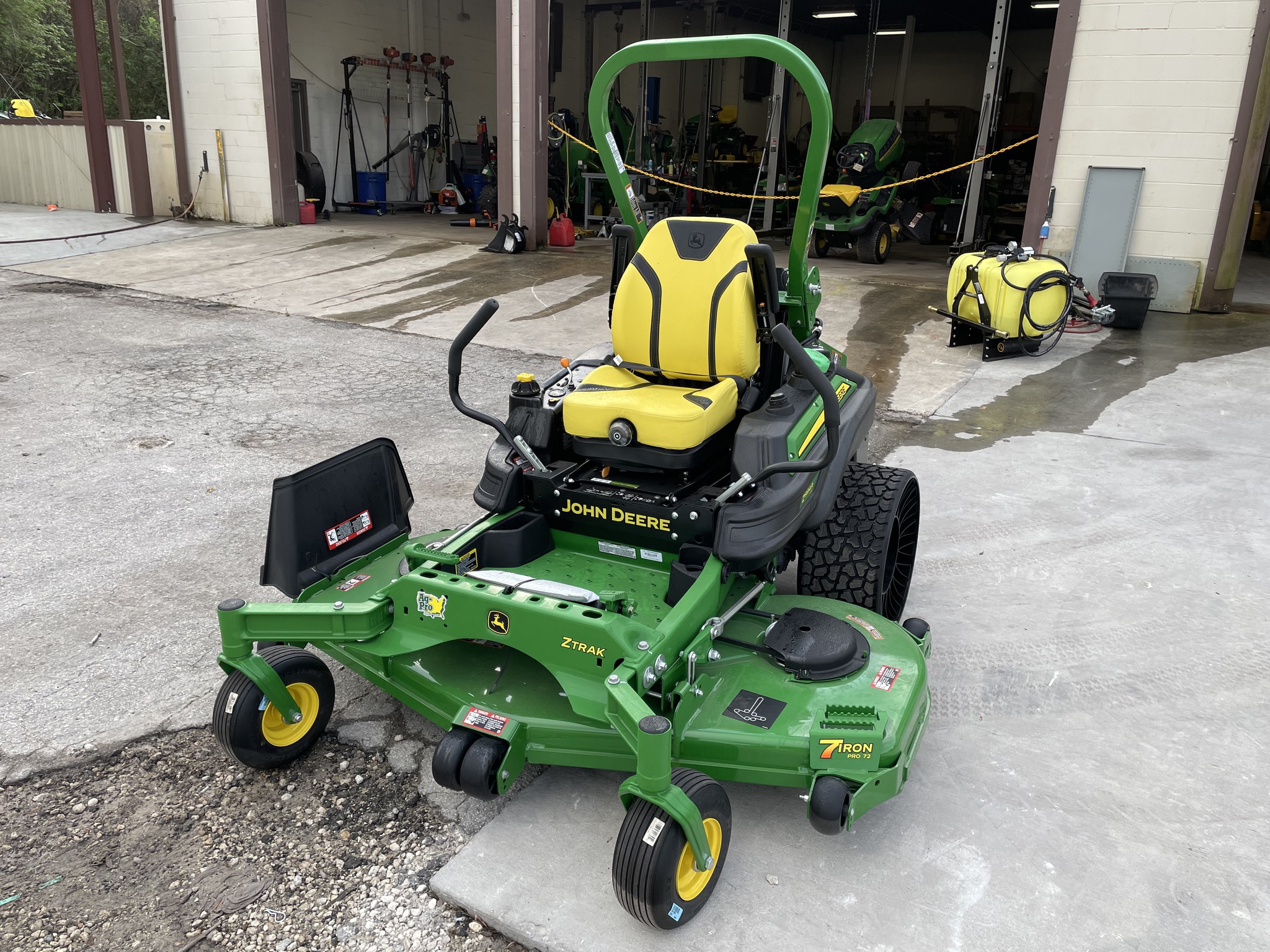 2025 John Deere Z994R Image 5