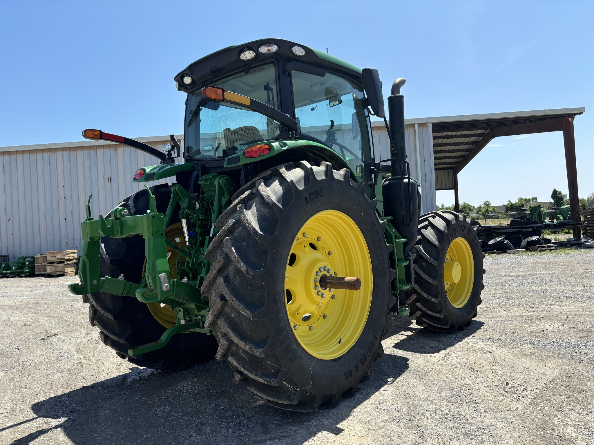 2024 John Deere 6R 215 Image 6
