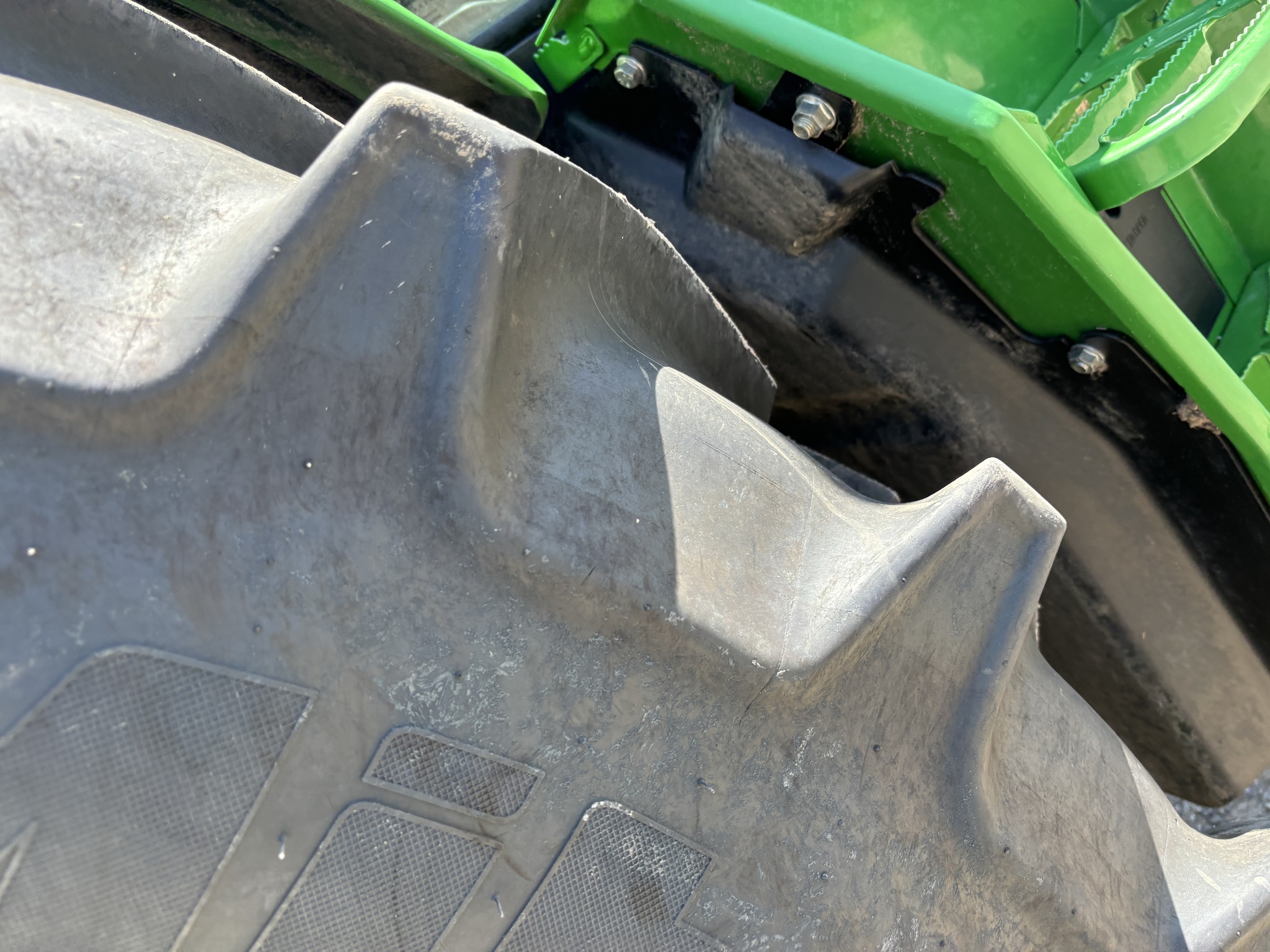 2024 John Deere 6R 215 Image 19