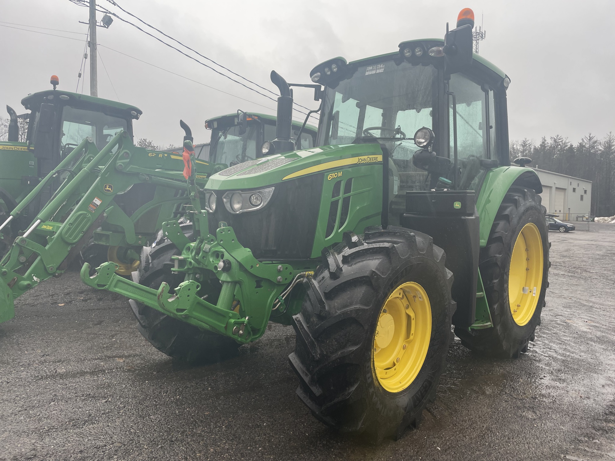 2020 John Deere 6110M Image 1