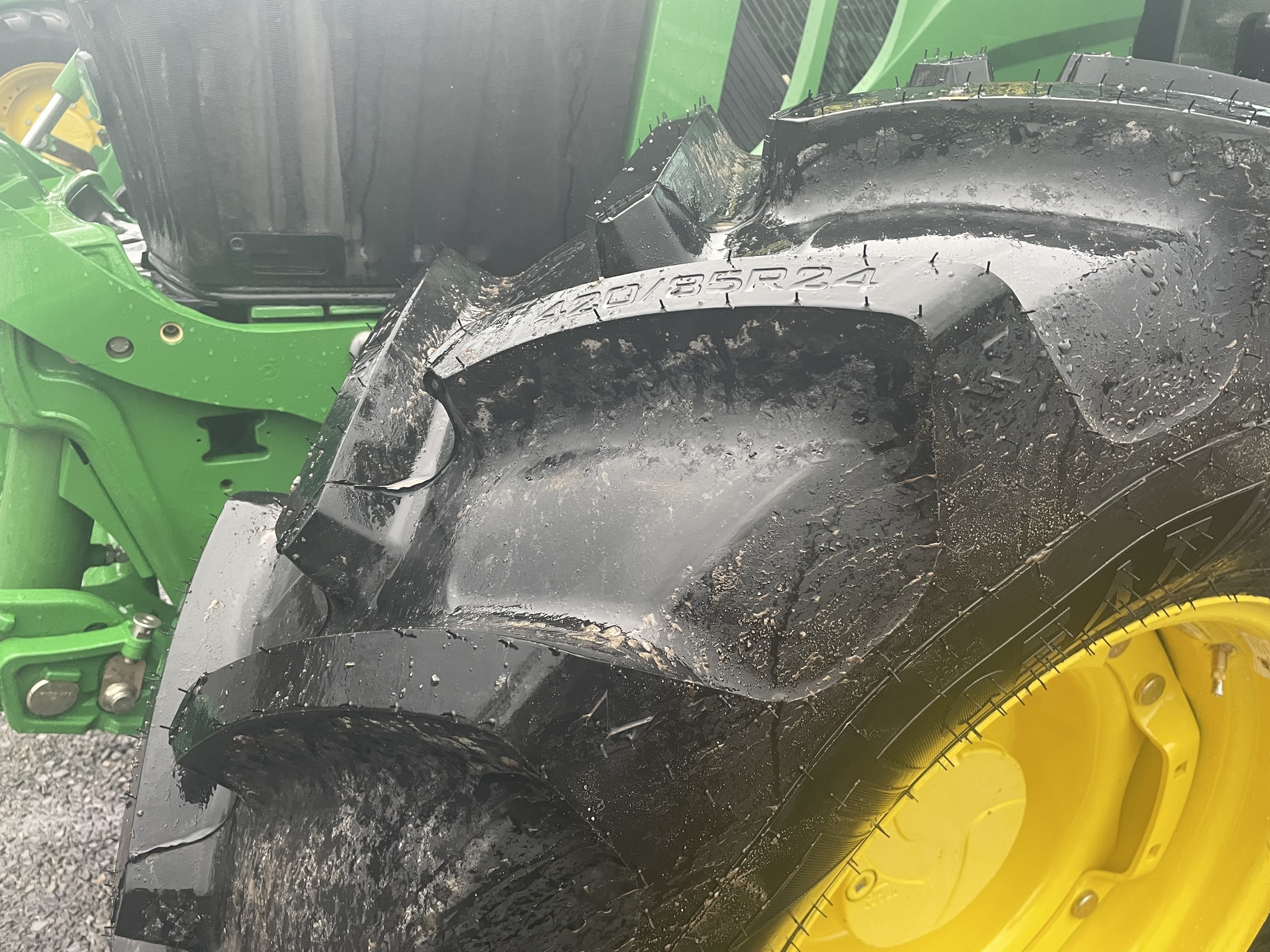 2020 John Deere 6110M Image 5