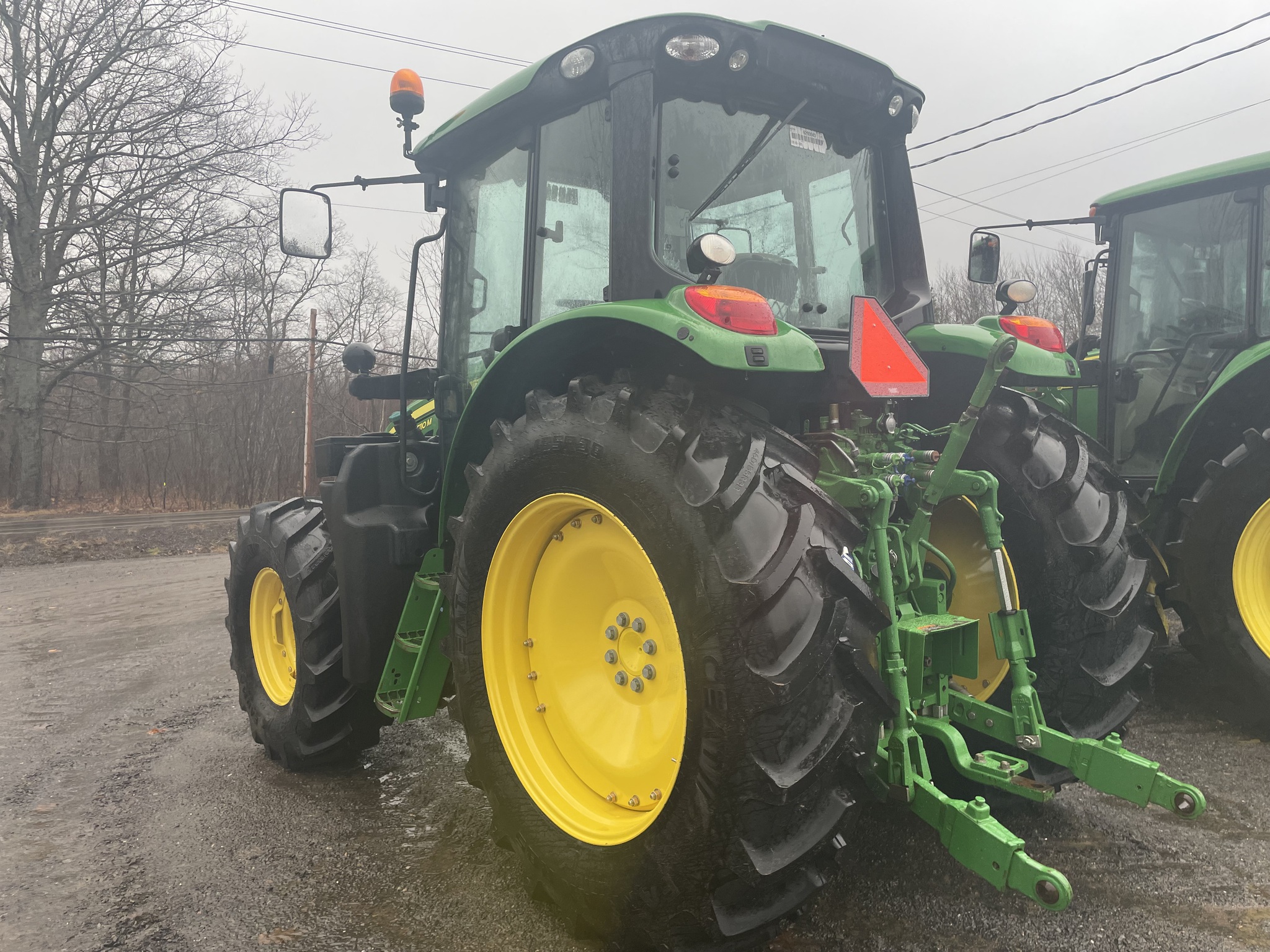 2020 John Deere 6110M Image 2