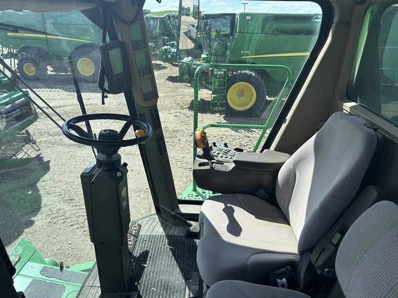 2003 John Deere 9750 STS (8th thumbnail)