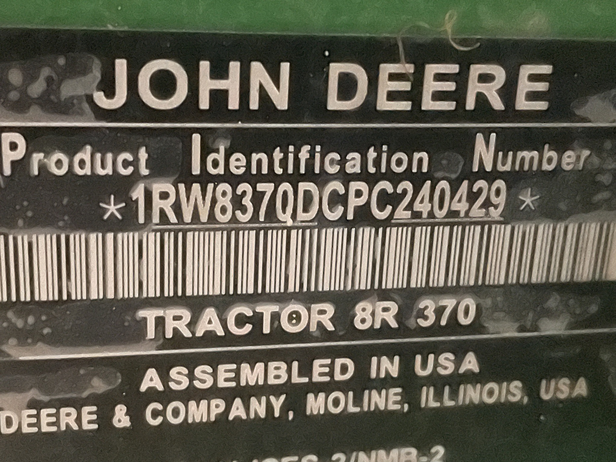  2024 John Deere 8R 370 at Heritage Tractor in Dixon, IL