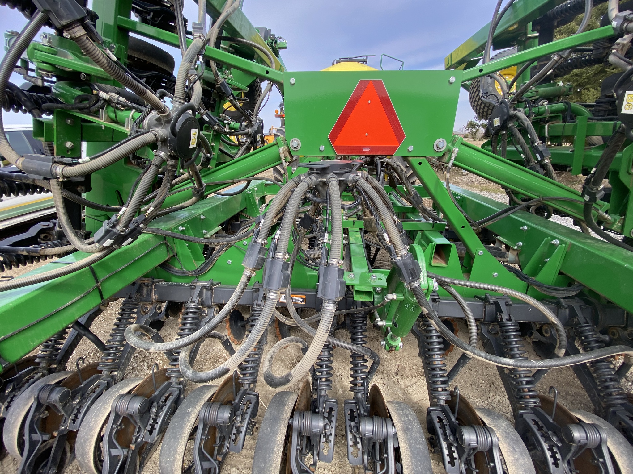 2019 John Deere 1890 Image 17