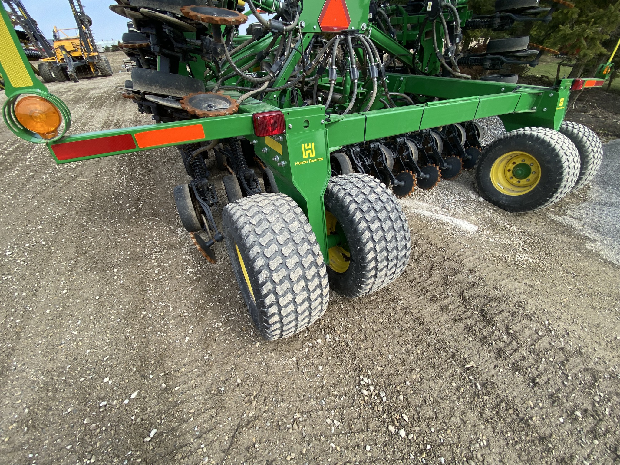 2019 John Deere 1890 Image 22