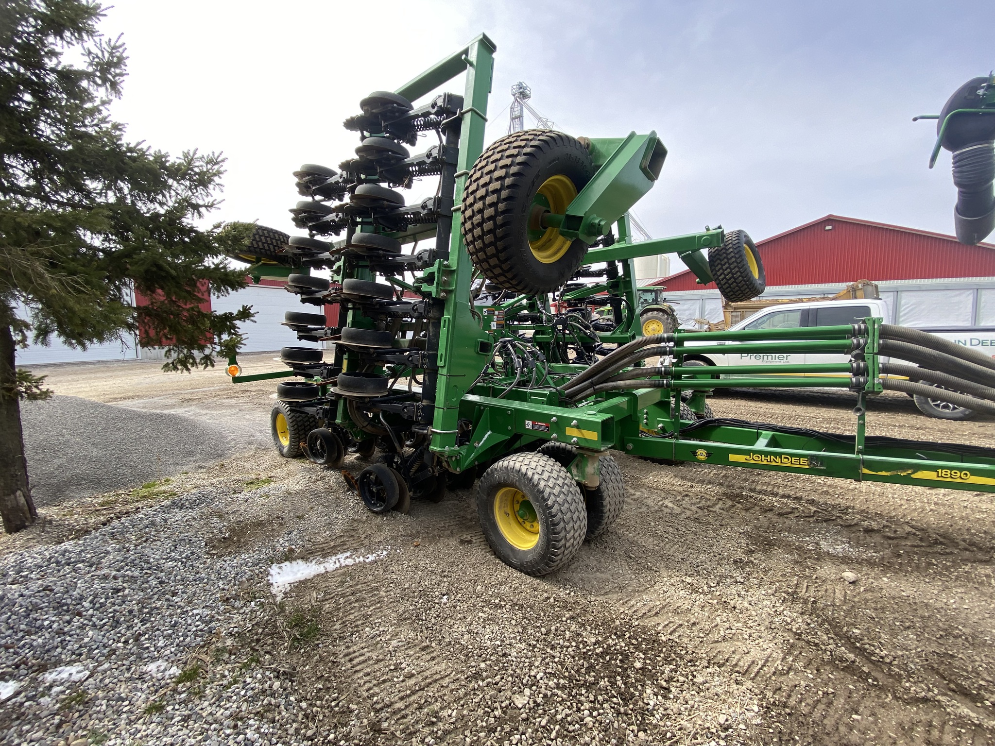 2019 John Deere 1890 Image 16