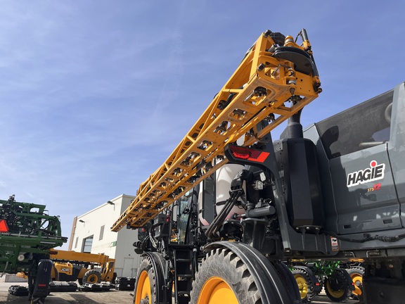2025 Hagie STS12 - Photo21