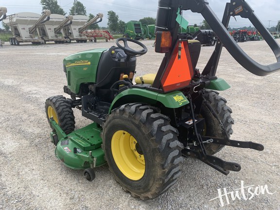 Photo of 2010 John Deere 2320