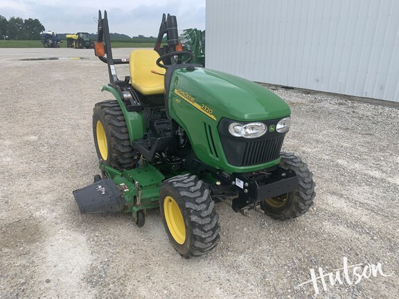Photo of 2010 John Deere 2320