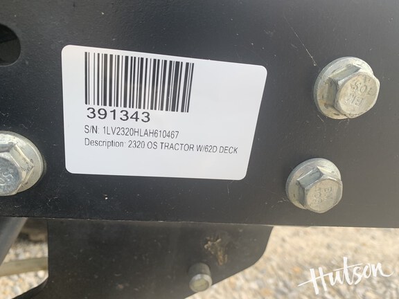 Photo of 2010 John Deere 2320