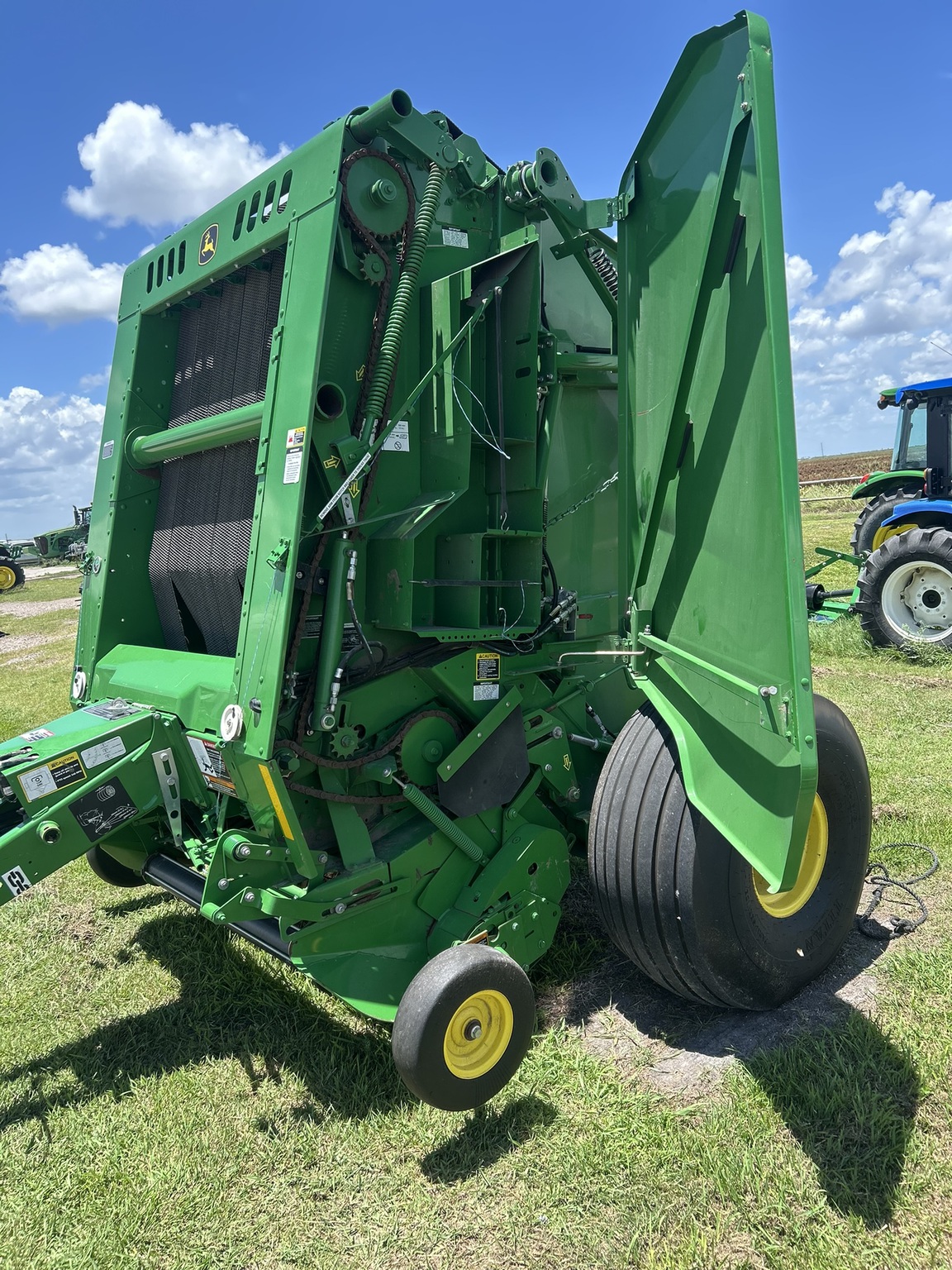 2022 John Deere 460M Image 6