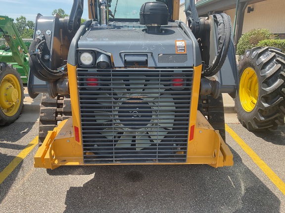 2023 John Deere 325G Photo 3