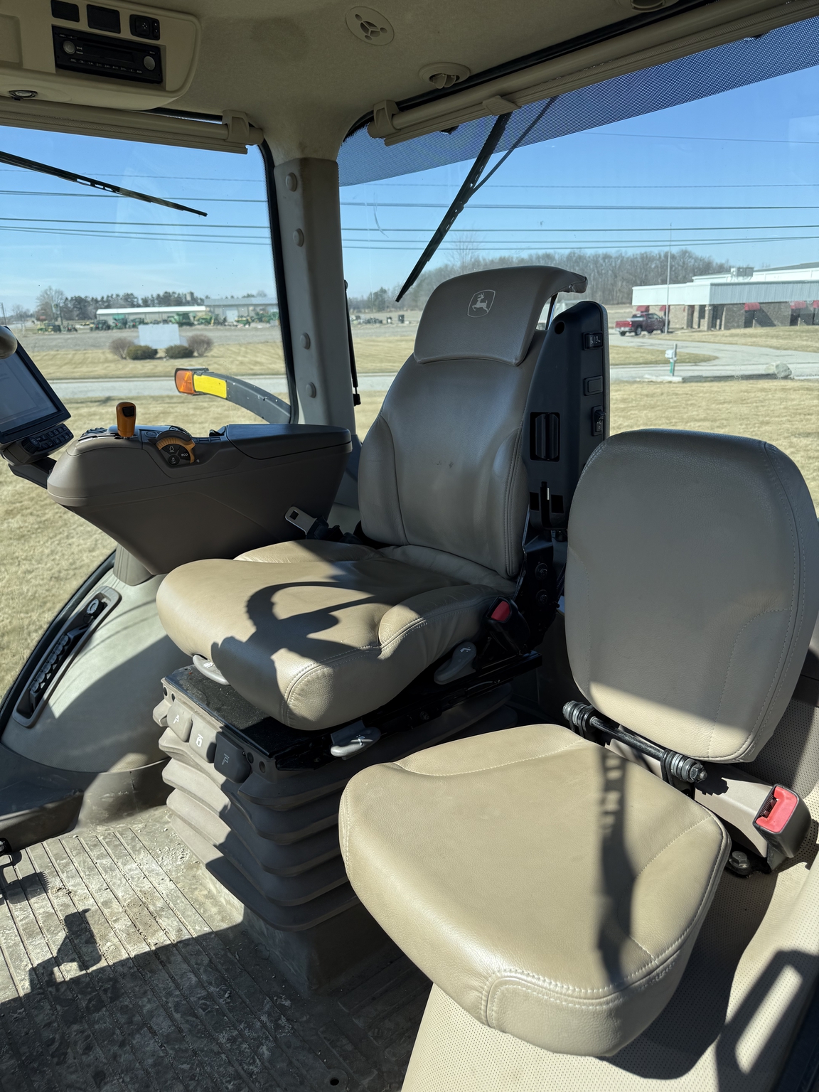 2014 John Deere 8320RT Image 18